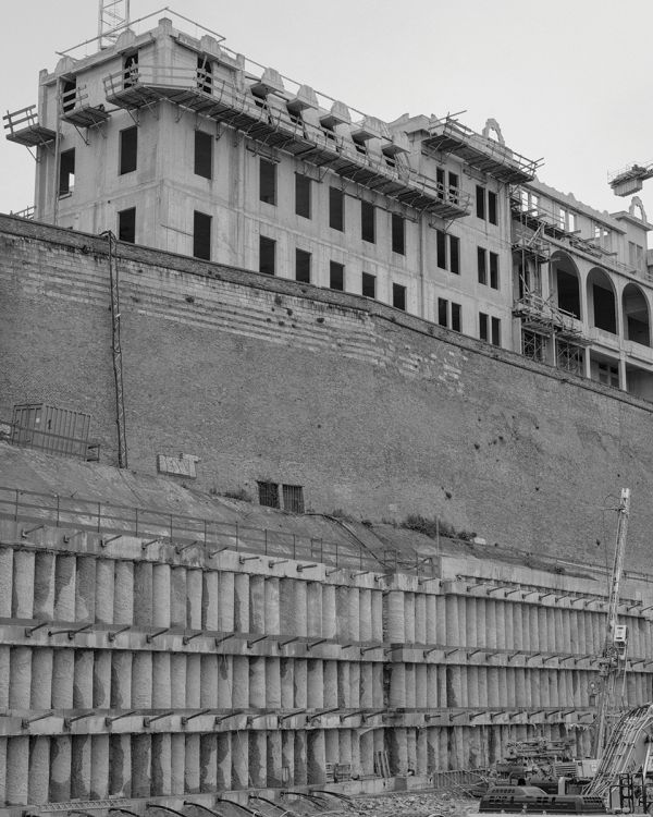 Book cover of Fault Lines: Jörg Colberg: featuring a stone figure. Published by Kerber.