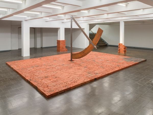 Book cover of Mariechen Danz: edge out: Gasag Kunstpreis 2024. Published by Kerber.