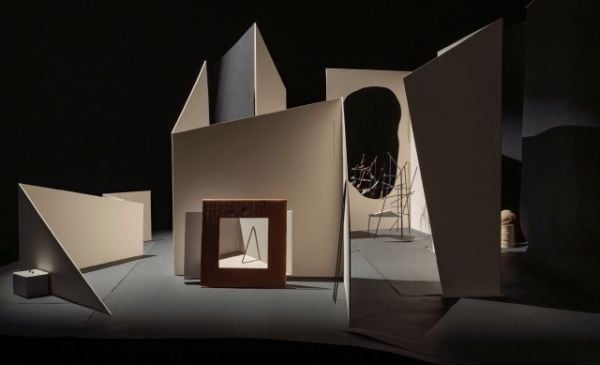 Book cover of Ana Strika: DIE VORSTELLUNG. Published by Kerber.