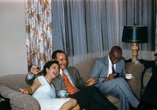 Book cover of MOMENTA: In Praise of the Missing Image; featuring a montage of images. Published by Kerber.