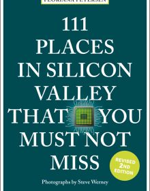 Small green microchip near center of dark green cover of '111 Places in Silicon Valley That You Must Not Miss', by Emons Verlag.