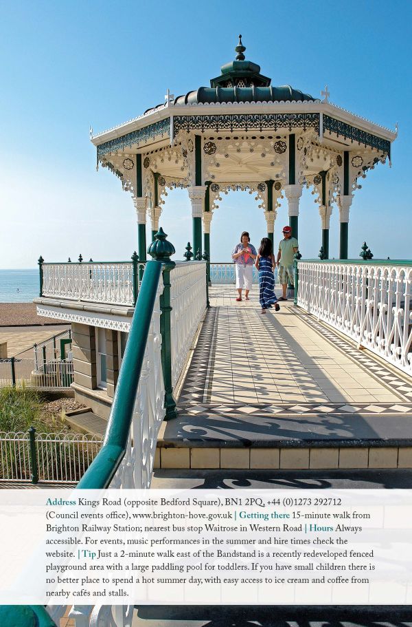 Book cover of '111 Places in Brighton & Lewes That You Shouldn't Miss', with a red and white striped deckchair. Published by Emons Verlag.