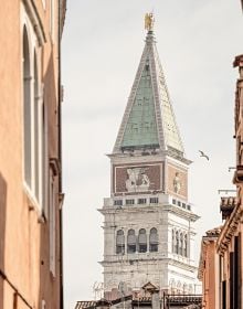Be a Guest in Venice