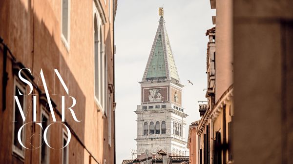 Book cover of Be a Guest in Venice: Dream Destinations, Original Recipes, and Insider Tips. Published by Callwey.