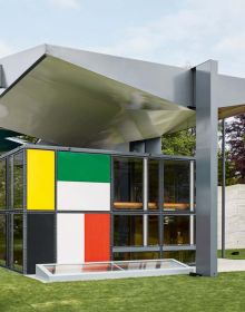 Book cover of Pavillon Le Corbusier Zurich: The Restoration of an Architectural Jewel. Published by Scheidegger & Spiess.