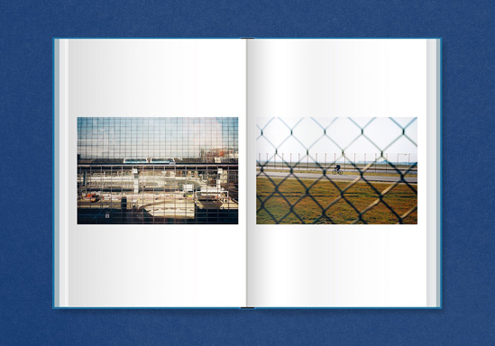 Blue book cover of Marc Krause, Airport Frankfurt, with photo of a deserted Frankfurt airport lounge. Published by Verlag Kettler.