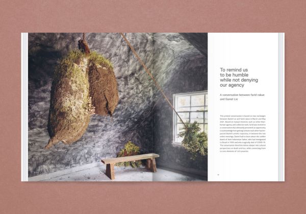 Book cover of Daniel Lie, Scales of Decay, with decaying terracotta pots with flaking paint, wrapped in cloth fastening with string. Published by Verlag Kettler.