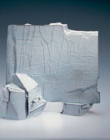 Book cover of Infinite Place: The Ceramic Art of Wayne Higby. Published by Arnoldsche Art Publishers.