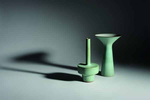 Book cover of Amphora Rogier Vandeweghe Ceramics 1957-1975, featuring an aerial view of a red vase. Published by Images Publishing.