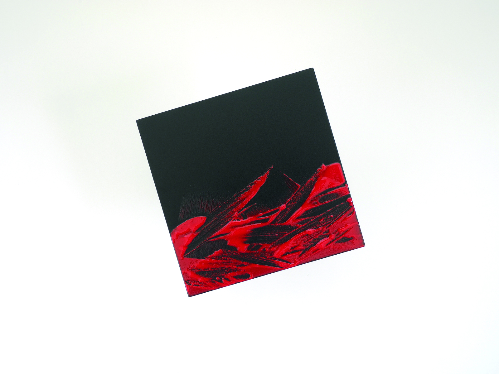 3D abstract jewellery piece in red and grey, white cover, MARGIT HART MINDSCAPES in green font above.