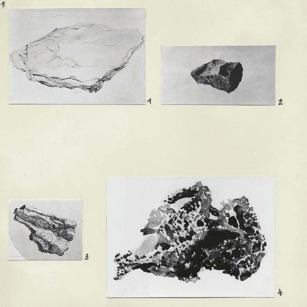 Coloured squares on cream cover of 'Wissendes Gestalten, Die Gestaltungslehre des Bauhäuslers Hanns Hoffmann-Lederer', by Arnoldsche Art Publishers.