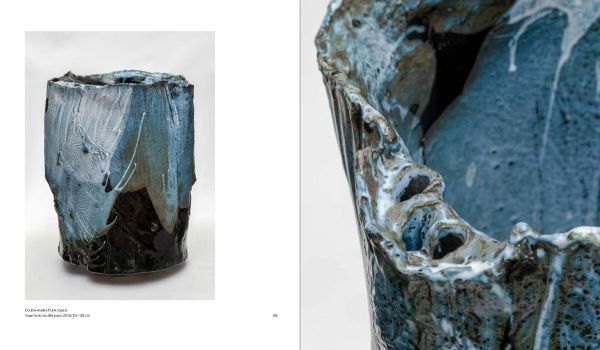 Book cover of Claude Champy, Stardust / Poussie?res d’e?toiles, with a grey textured surface. Published by Arnoldsche Art Publishers.