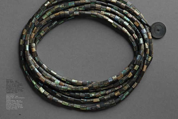 Book cover of Warwick Freeman: Hook Hand Heart Star. Published by Arnoldsche Art Publishers.