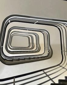 Book cover of Martin Elsaesser: Bridging the Ages. Published by Avedition Gmbh.