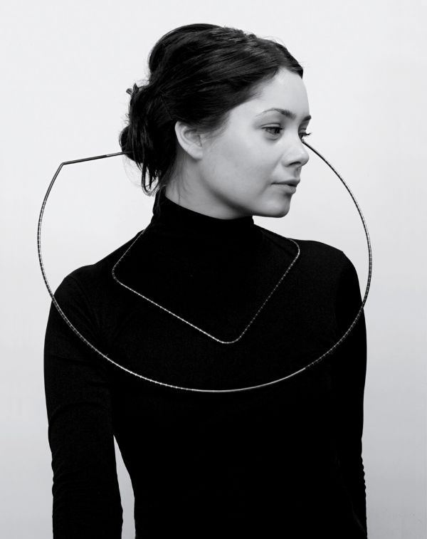 Book cover of David Watkins: Artist in Jewellery. Published by Arnoldsche Art Publishers.