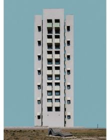 Book cover of 100 Places in Berlin', with a Columbia Theater, Berlin. Published by Seltmann Publishers.