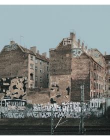 Book cover of 100 Places in Berlin', with a Columbia Theater, Berlin. Published by Seltmann Publishers.