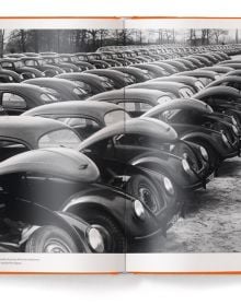Book cover of IconiCars Volkswagen Beetle, featuring the front end of an orange Volkswagen Beetle. Published by teNeues Books.