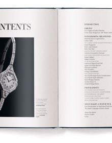 Book cover of The Wonderful World of Women's Watches: Beauty Beyond Time, featuring the Serpenti Misteriosi watch in rose gold specially made by Bulgari and worn by Elizabeth Taylor. Published by teNeues Books.