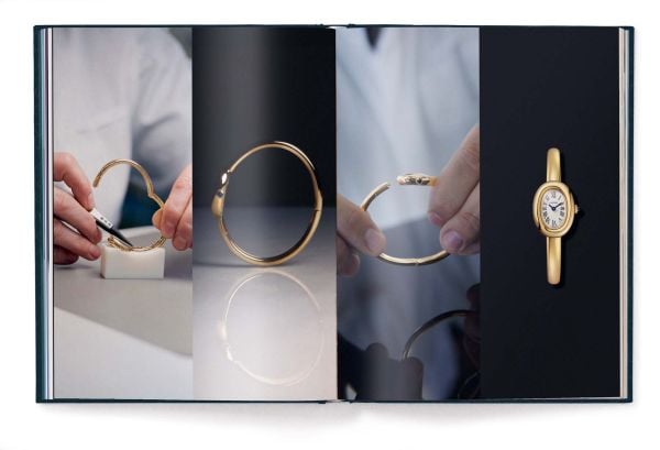 Book cover of The Wonderful World of Women's Watches: Beauty Beyond Time, featuring the Serpenti Misteriosi watch in rose gold specially made by Bulgari and worn by Elizabeth Taylor. Published by teNeues Books.