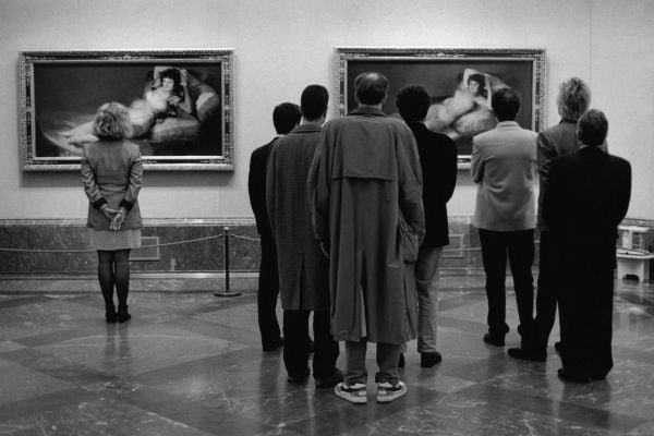 Book cover of Personal Best, featuring Elliott Erwitt's photograph titled 'New York City, 1955. Published by teNeues Books.