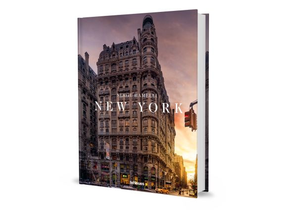 Book cover of New York, featuring The Ansonia building. Published by teNeues Books.