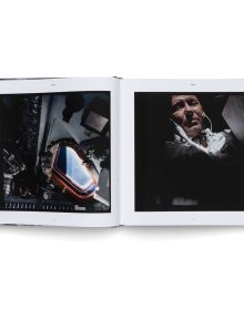 Book cover of Apollo VII-XVII: Revised and Extended Edition; featuring an astronaut on the moon. Published by teNeues Books.