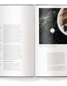 Book cover of Voyager: Photographs from Humanity's Greatest Journey. Published by teNeues Books.