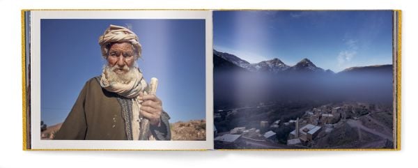 Book cover of Morocco; featuring a modern house surrounded by cacti. Published by teNeues Books.