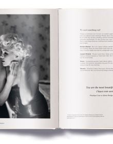 Book cover of Sexiness: The Secret of Irresistible Charm; featuring a Marilyn Monroe reading a newspaper. Published by teNeues Books.