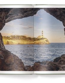 Book cover of Charming Mallorca. Published by teNeues Books.