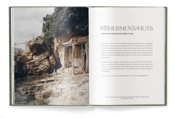 Book cover of Charming Mallorca. Published by teNeues Books.