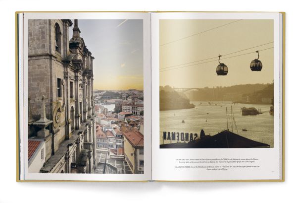 Book cover of Charming Portugal. Published by teNeues Books.