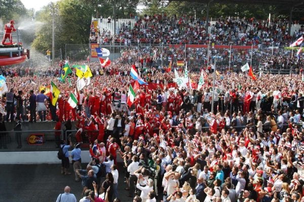 Book cover of Formula 1: By those who were there. Published by Helmin & Sorgenfri.