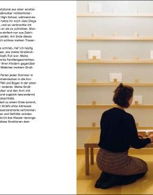 3 Asian figures sweeping floor with twig made brooms, LEE MINGWEI LI GESCHENKE & RITUALE in white font down top half of cover.