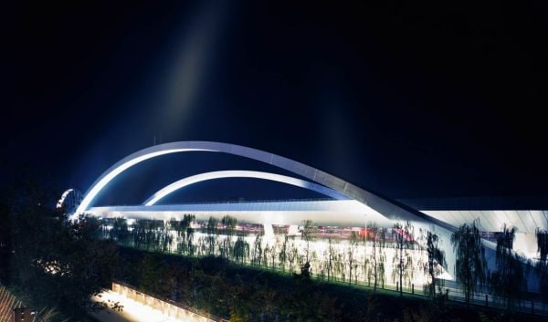 Book cover of ACPV ARCHITECTS Antonio Citterio Patricia Viel: as seen by Carlo Valsecchi, with a building with panes of glass reflecting the surrounding environment. Published by Silvana.