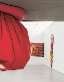Book cover of Jonathas de Andrade Com o coração saindo pela boca, with a photo of installation titled 'With the Heart Coming Out of Mouth'. Published by Silvana.