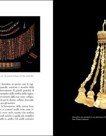 Book cover of Chains: Stories, fashions and techniques of the most beloved jewels, featuring a painting of man wearing Tudor period clothing, with two gold chains around neck. Published by Silvana.