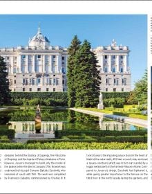 Book cover of Castles & Royal Palaces: Itineraries to Discover. Published by White Star.