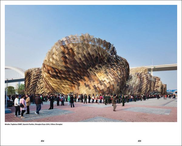 Black capitalized font to centre of pale green cover of 'Gender Gap', by Forma Edizioni.