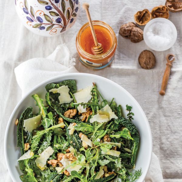 Book cover of From the Markets of Tuscany: A Collection of Traditional, Seasonal Recipes, with a pan of pasta and a bowl of butter beans. Published by Guido Tommasi Editore.