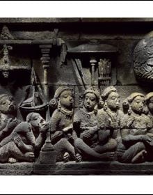Book cover of Borobudur: Joyau de l'art bouddhique; featuring a bas-relief carvings of Buddhist temple. Published by 5 Continents Editions.