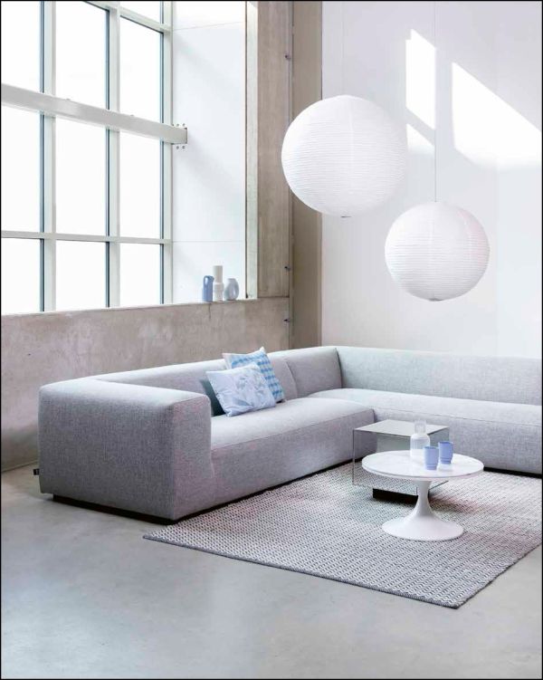 Colorful, striped book cover of Loods of Living. Published by Lannoo Publishers.