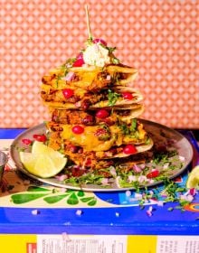 Book cover of Mission Masala - Eat India: Taste the spicy Indian cuisine. Published by Lannoo Publishers.