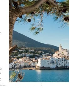 Book cover of Villages in White: From hidden gems and creative hubs to foodie havens; featuring a village with white buildings. Published by Lannoo Publishers.