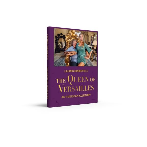 Book cover of The Queen of Versailles: An American Allegory; featuring two figures sitting on an ornate gold chair in a grand interior. Published by Lannoo Publishers.