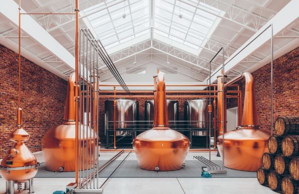 Book cover of Pure Malt Whisky Stories: 63 1/2 extraordinary single malt stories. Published by Lannoo Publishers.