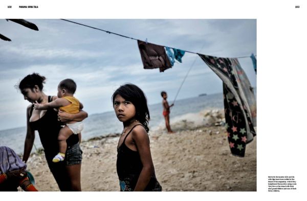 Women walking through flooded land, on cover of 'After Us The Deluge, The Human Consequences of Rising Sea Levels', by Lannoo Publishers.