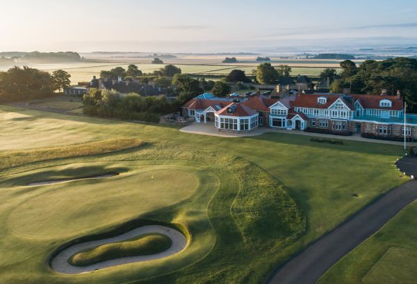 Grass green cover of '150 Golf Courses You Need to Visit Before You Die', by Lannoo Publishers.