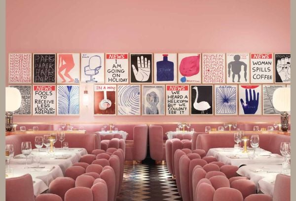 Book cover of Amélie Vincent's 150 Restaurants You Need to Visit Before You Die. Published by Lannoo Publishers.